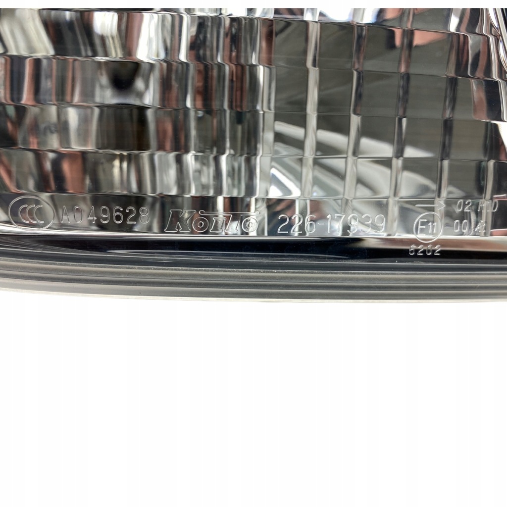 фото №12, Лампа правий задня w кришка nissan x-trail t32