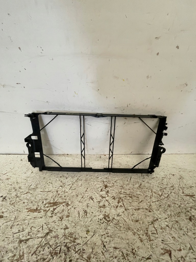 фото №1, Рамка радиатора volco xc60 32324070