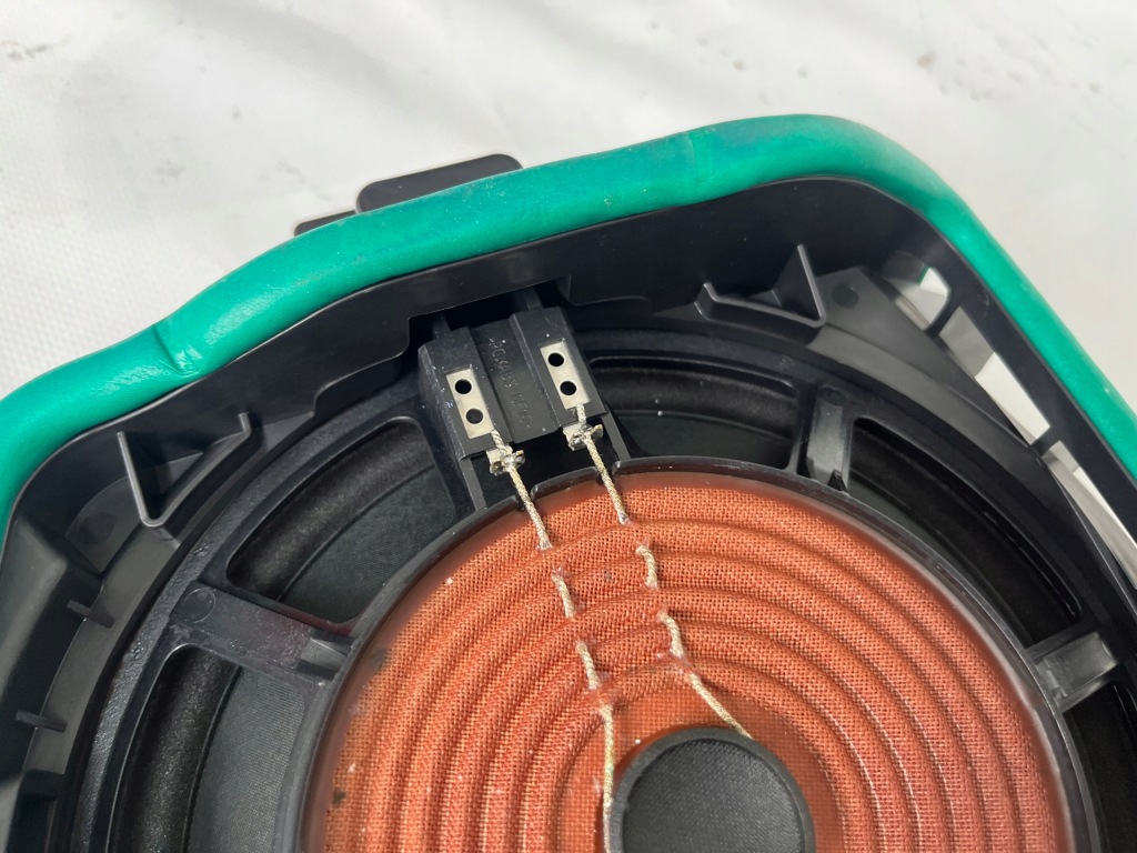 Bmw 3 g20 g21 2021r динамік сабвуфер правий оригінал europa Недорого