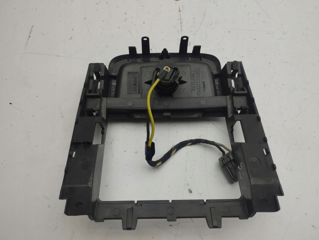 фото №6, Volvo s60 2002 разъём прикуривателя задние 9491290