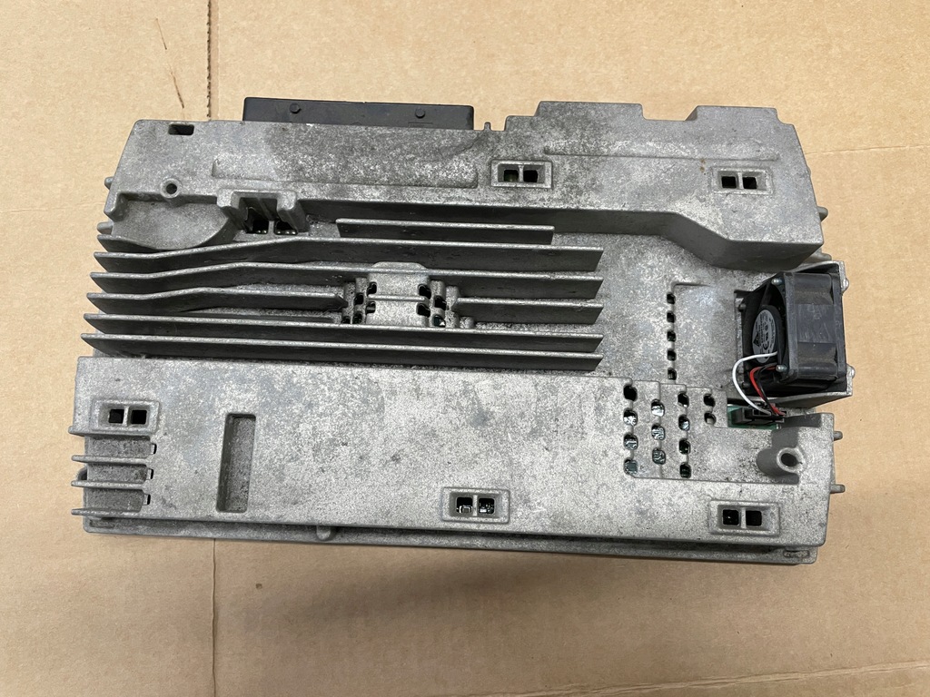 фото №1, Audi q7 усилитель idealny 4l 4l0035223g