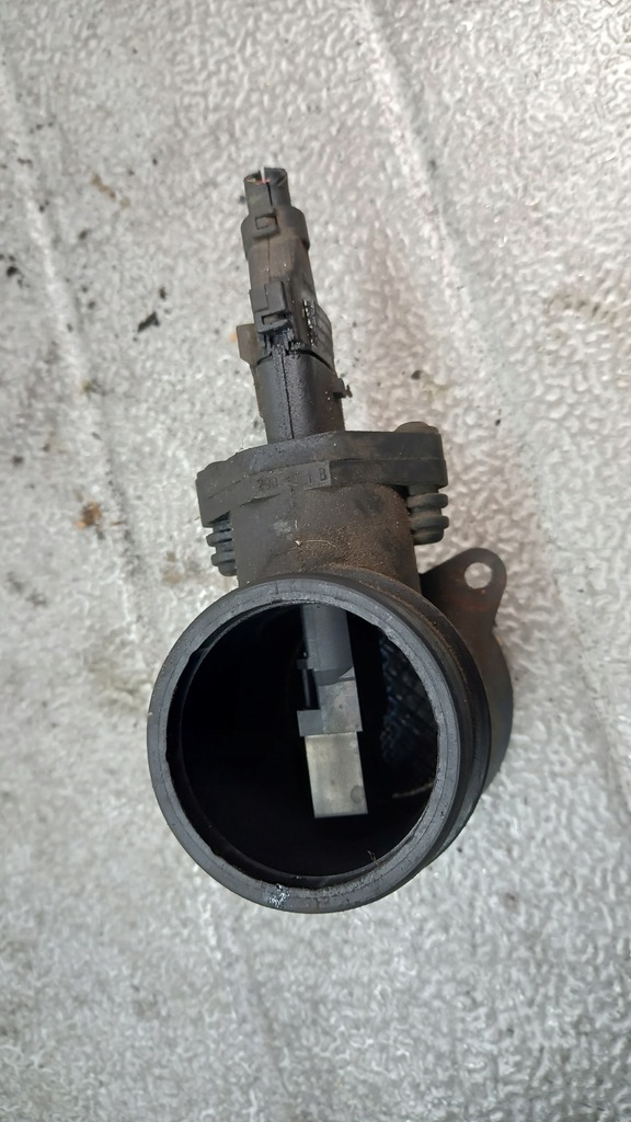 фото №4, Расходомер hyundai matrix 1.5crdi 0281002528