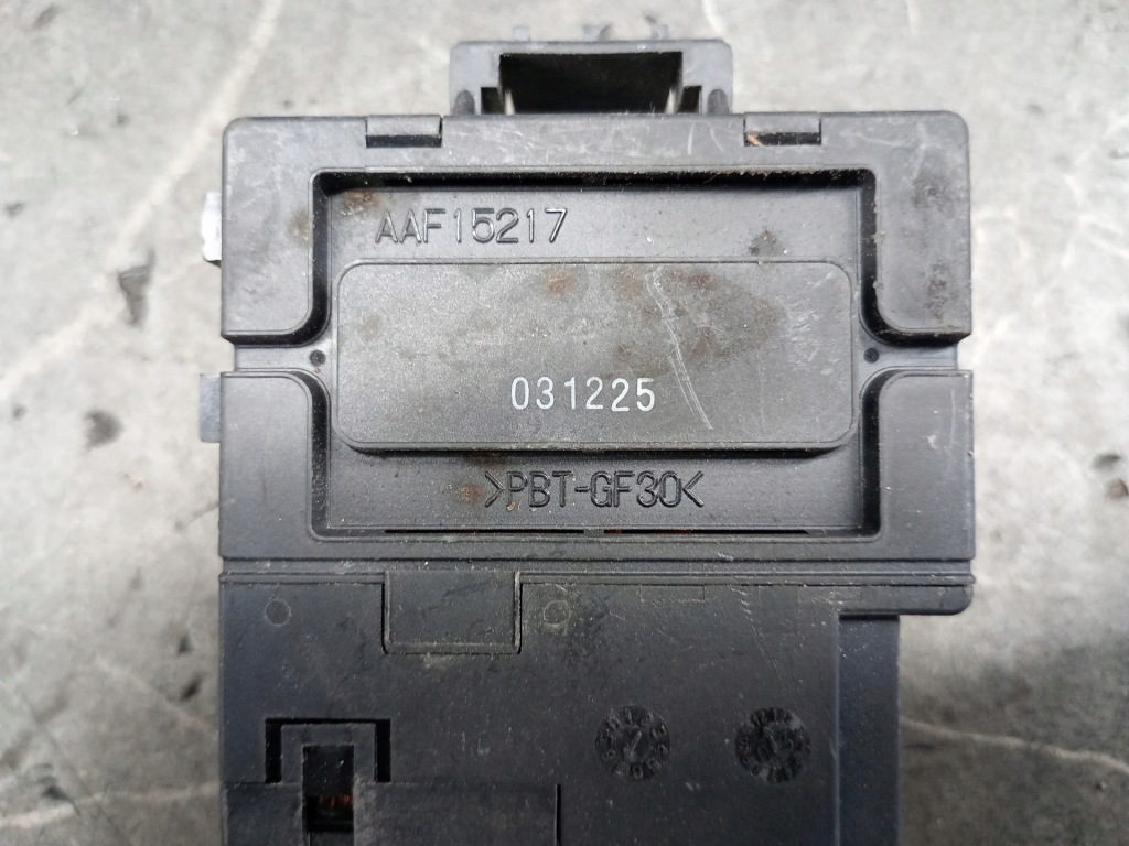 Блок управления модуль напряжения aaf15217 mazda rx8 Оригинал