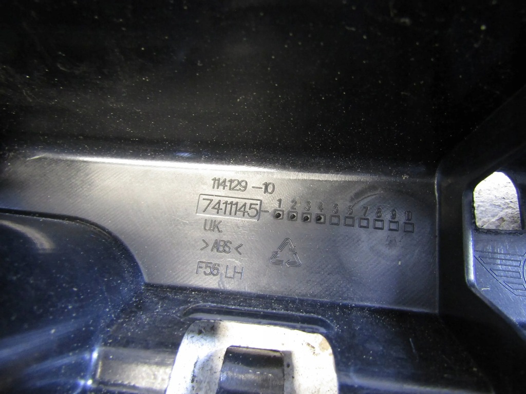 фото №10, Mini cooper f56 напрямна бампера лівий задня