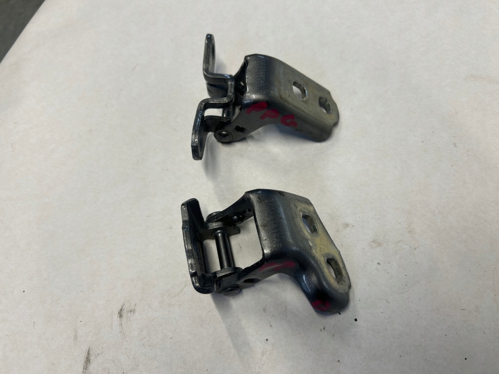 фото №1, Renault austral петля дверь перед задняя