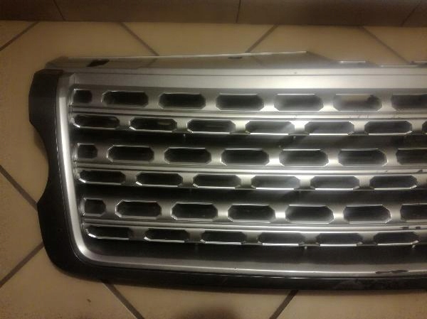 Решётка  решётка радиатора range rover vouge l405 gk52-8200 в Украине