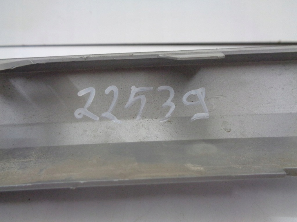 фото №9, Renault grand scenic iv молдинг спойлер бампер задня