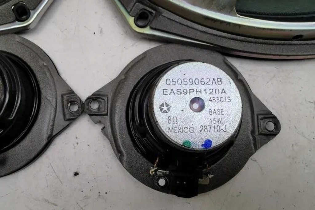 фото №8, Система озвучивание chrysler grand voyager v rt 05091019ab 2.8l дизель