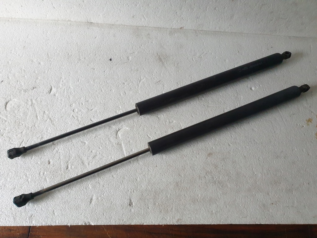 фото №1, Амортизаторы крышки citroen berlingo ii partner ii 09r