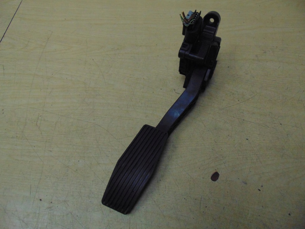 фото №1, Потенціометр педаль газу opel meriva b 13252885