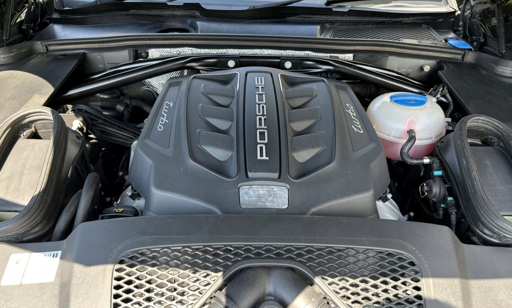 Двигатель голый стойку porshe macan turbo ctla ctl 3.6 400km biturbo 76 tys km Недорого
