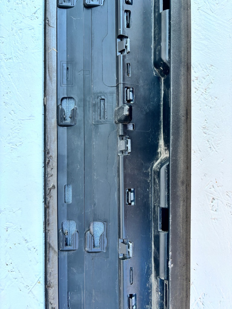 фото №10, Audi q5 80a права молдинг na двері перед передні 80a853960