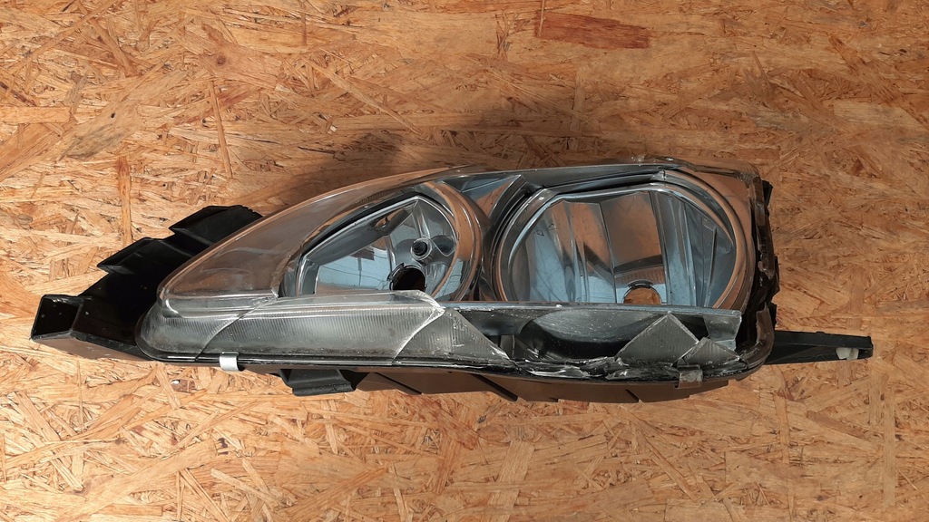 фото №11, Toyota avensis t22 лампа левая перед передняя 54534381