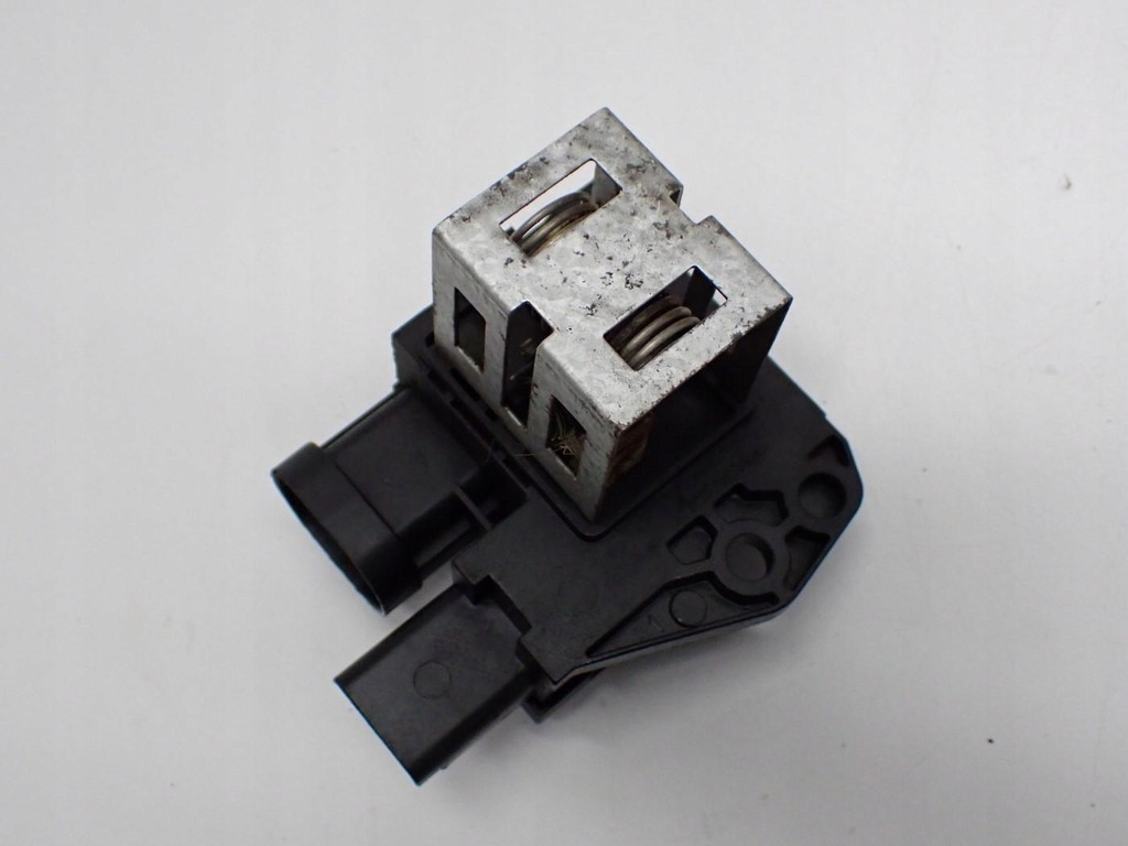 фото №1, Резистор резистор отопителя peugeot 2008 16r