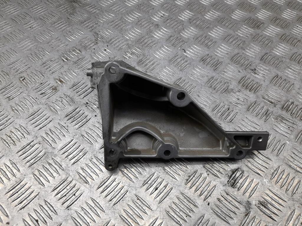 фото №5, Mercedes cls c218 a2782236304 кронштейны i лапы