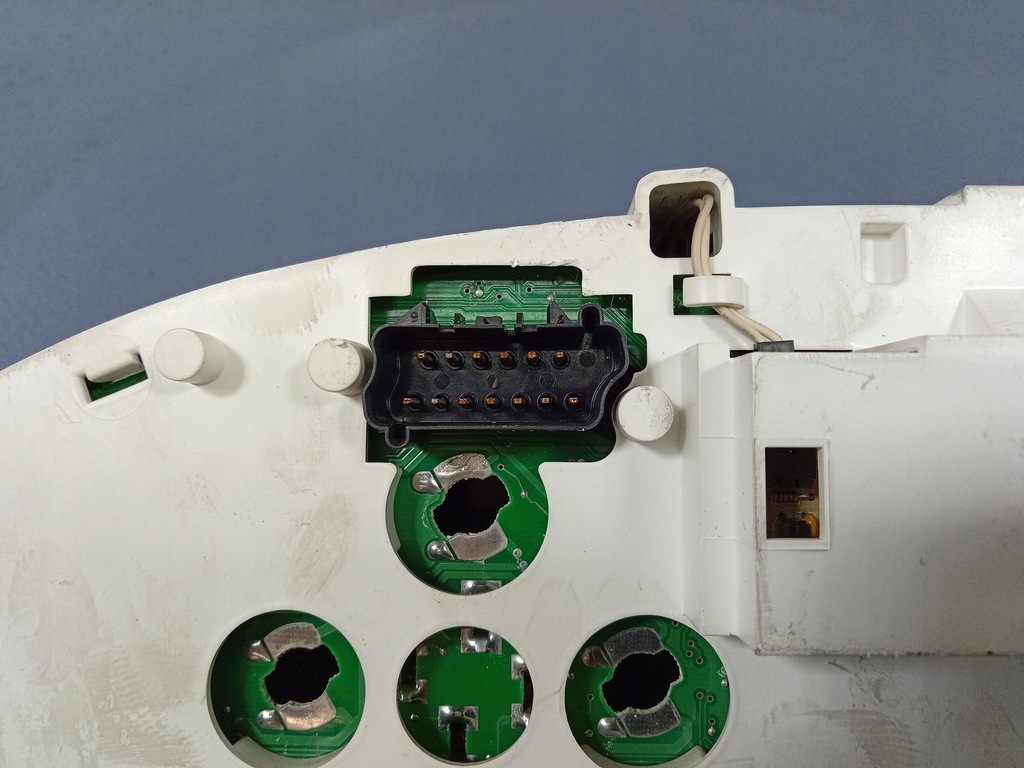 фото №4, Voyager iv 2.5 crd счетчик приборы eu p05082409ab