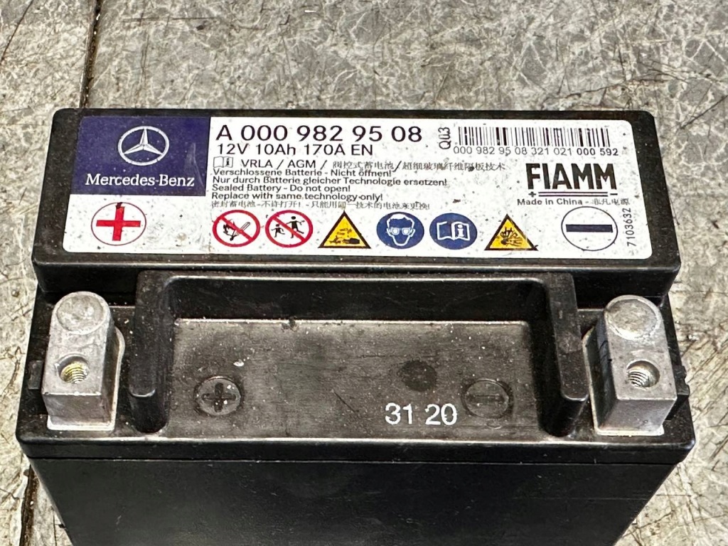 Купить Аккумулятор mercedes-benz оригинальный номер a0009829508