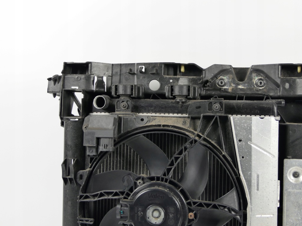 Ремень передний усилитель передний радиатор воды вентилятор peugeot 208 12-15 с Разборки