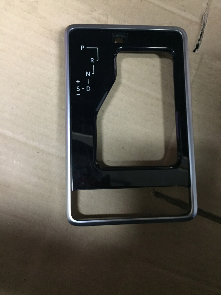 фото №1, Land cruiser 150 lift рамка панель переключения передач