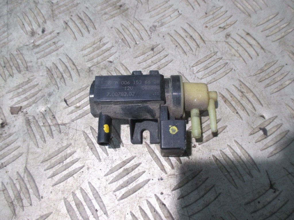 фото №1, Клапан вакуумa mercedes w169 2,0 cdi a0061536628