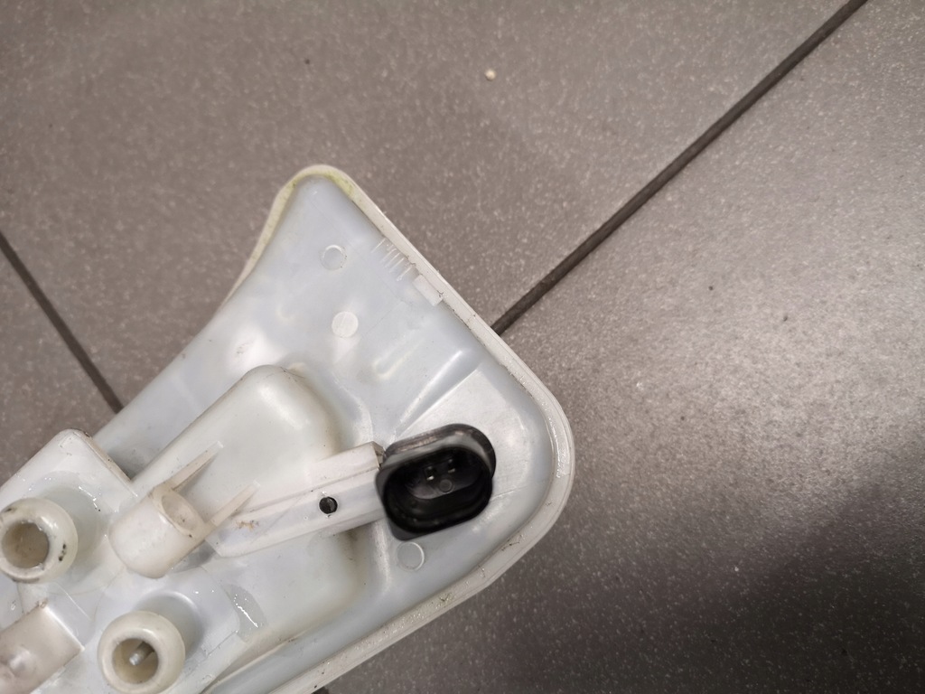 фото №5, Бачок рідина гальмівний a6 c6 8e0611301g