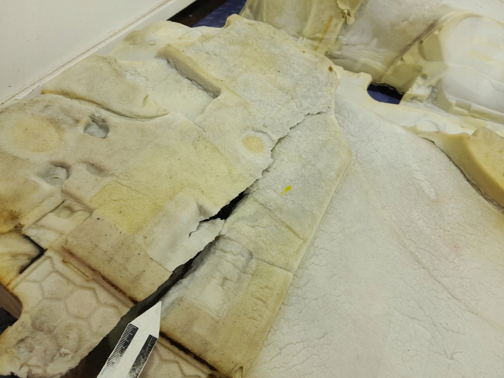 фото №15, Bmw x5 f15 обшивка пол коврик 7326343 7326340 7332098