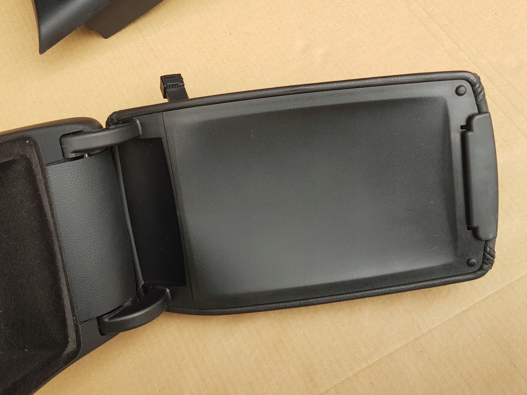 фото №9, Kompletny подлокотник / audi a6 c6 2004-2011 / чёрный - кожаный - europa