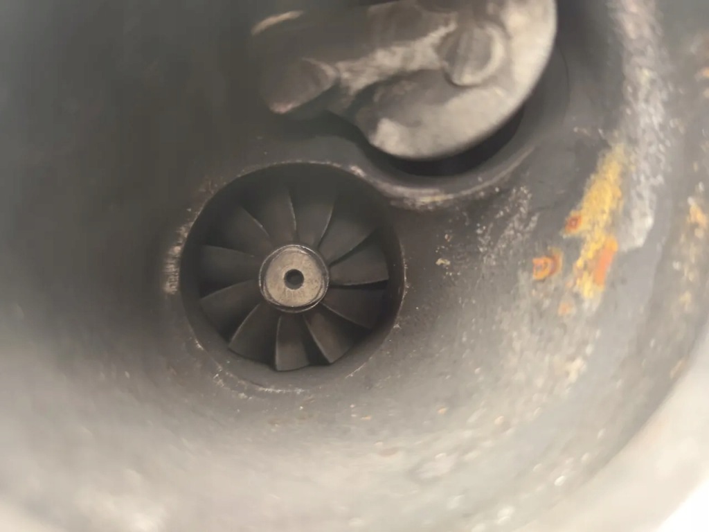 Peugeot 208 турбіна 1.2 thp 110 бензин 81kw 110 hp 9805762680 2018 4/5dr в Україні