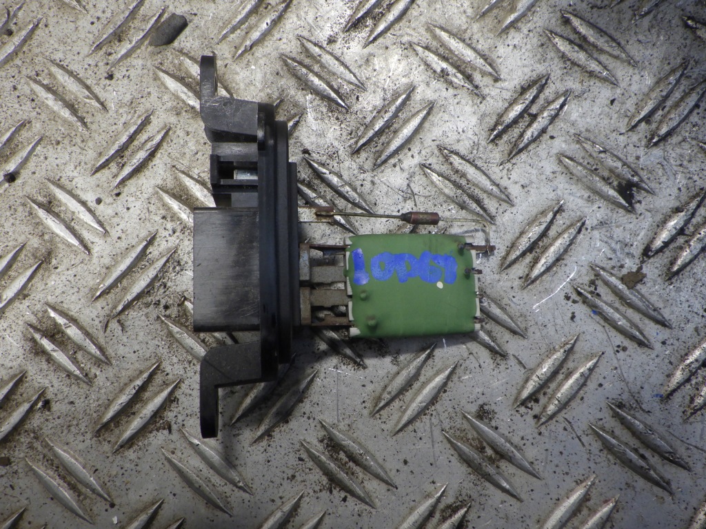 фото №1, Резистор обдув вентилятор dacia lodgy dokker