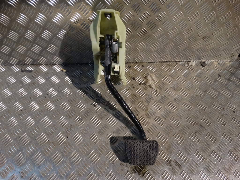 фото №1, Idealny педаль гальма bmw f15 x5 4.0ex 1