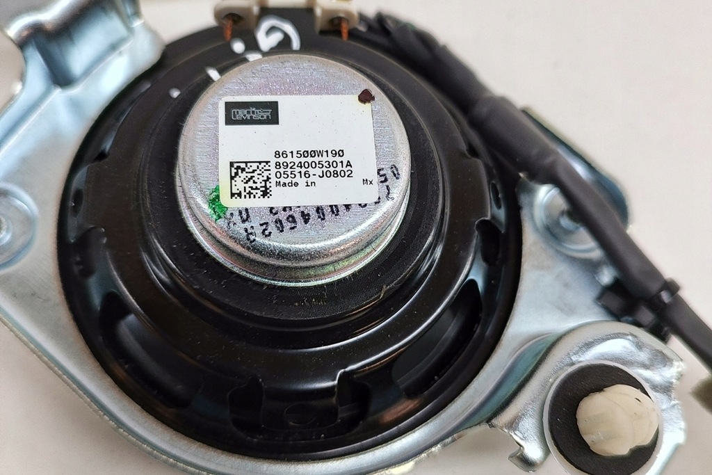 фото №6, Lexus gs l10 задний правый динамик дверной высокочастотный 86150-0w190 2.5hybri