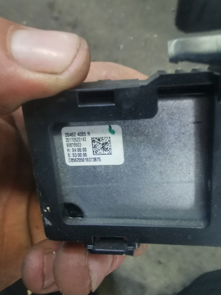 фото №2, Renault kadjar i камера асистент поперечина 284624085r