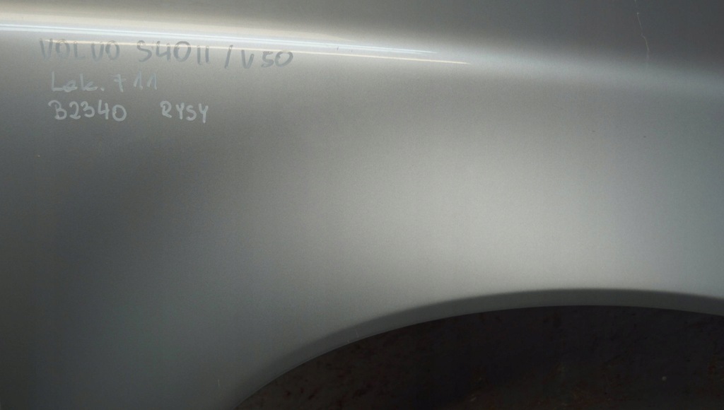 фото №9, Volvo s40 ii / v50 крила правий перед 426 b2340