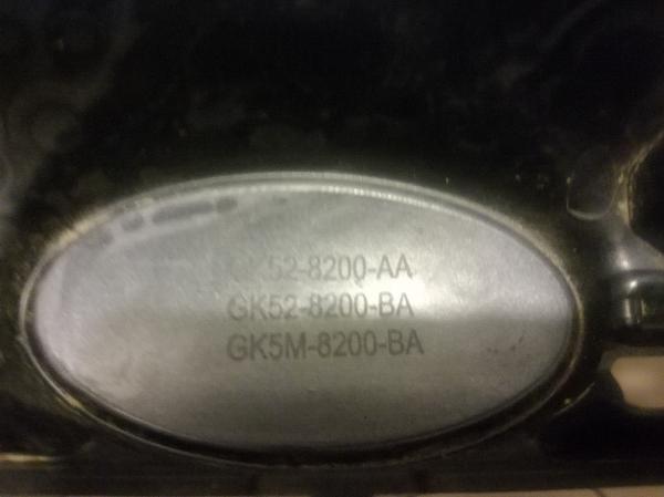 Решётка  решётка радиатора range rover vouge l405 gk52-8200 Цена