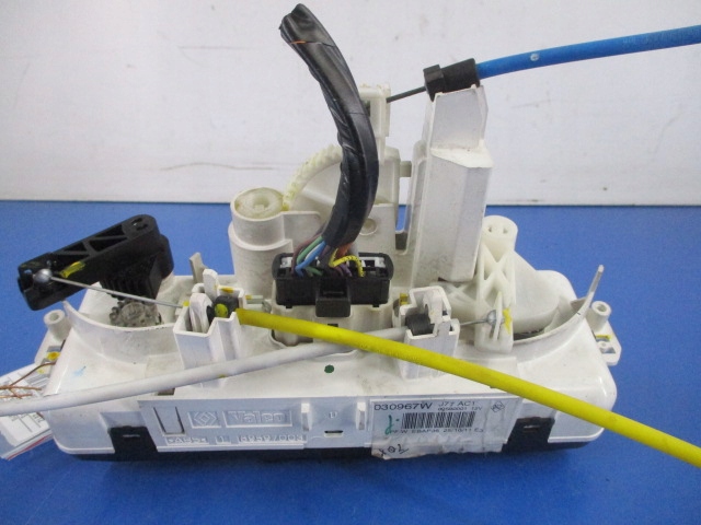 фото №12, Clio iii панель кнопки окон перед 8200356513