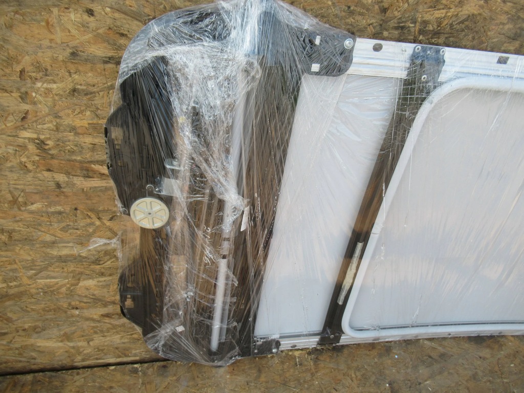 фото №5, Шторка дах панорама peugeot 2008 13-16