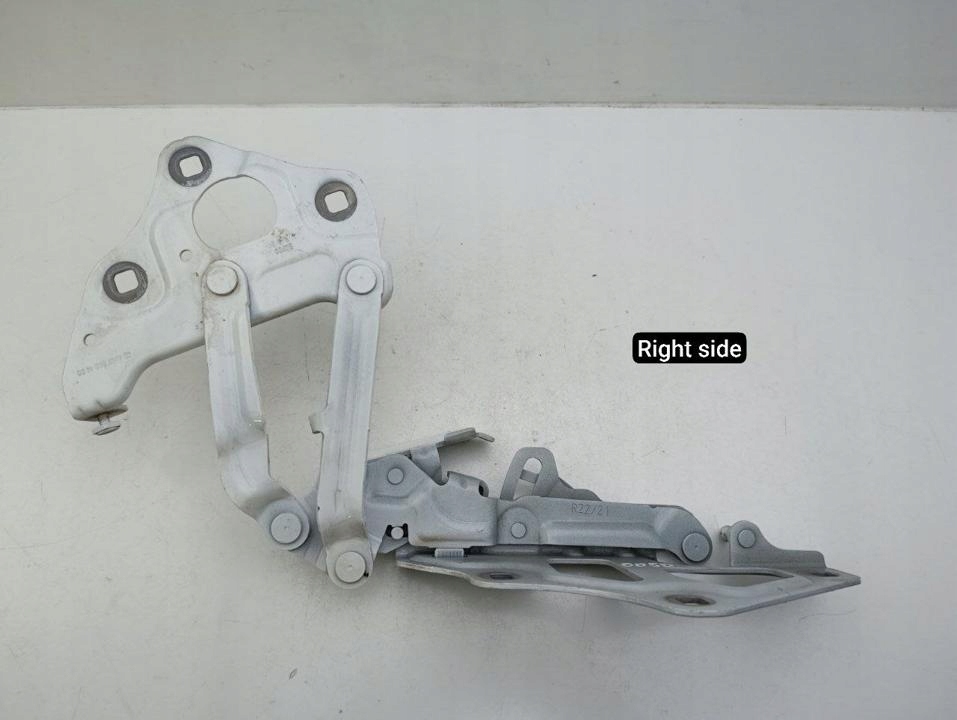 фото №1, Mercedes eqs петля капот правый a2978801400