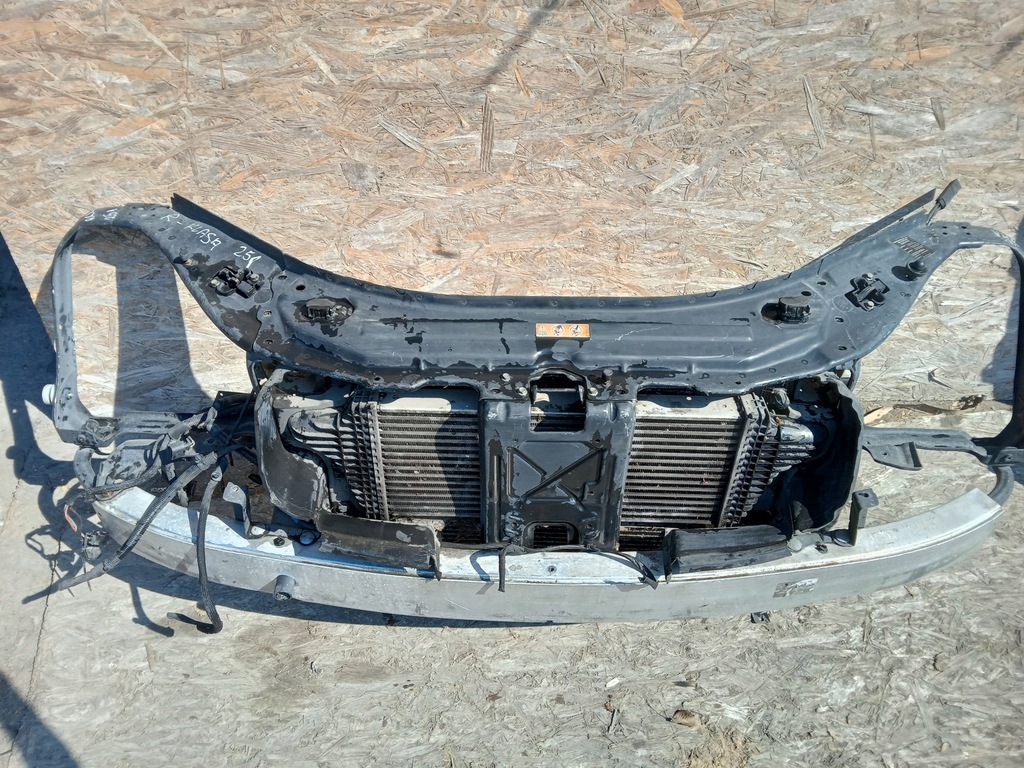 фото №3, Mercedes r-klasa w251 pas передний радиатор