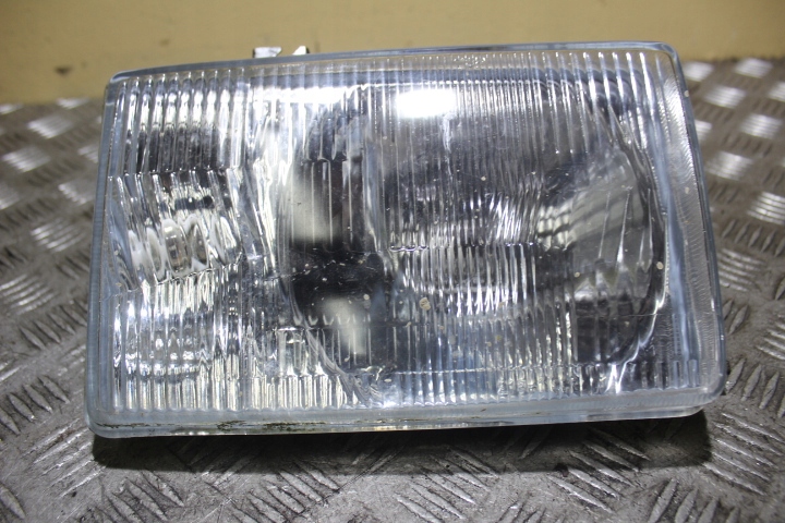 фото №1, Лампа правая передняя isuzu trooper