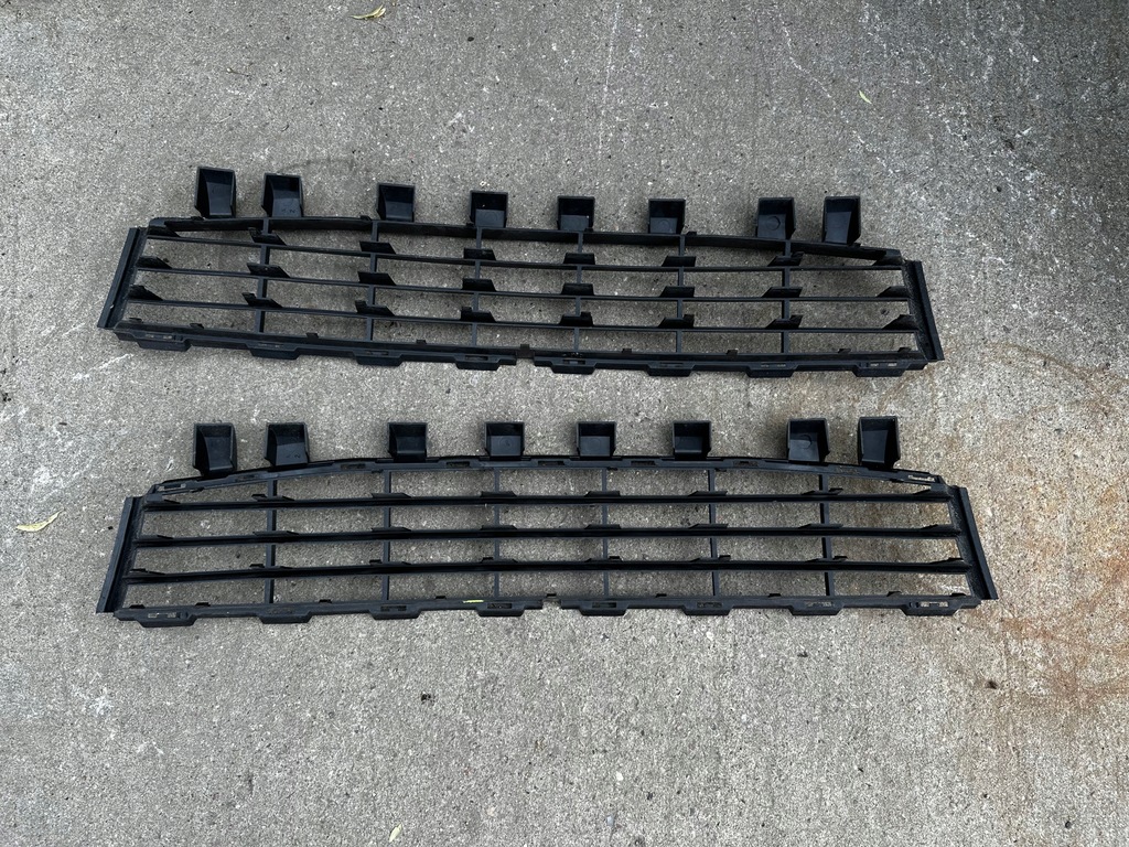 фото №9, Решітка бампера перед renault megane ii lift