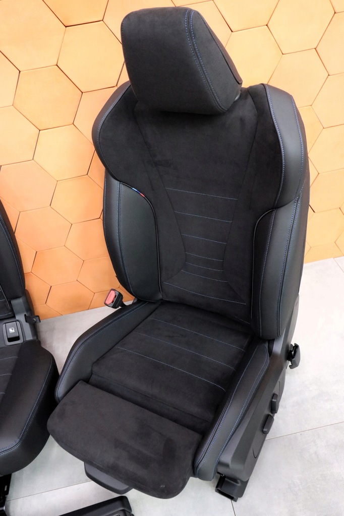 фото №10, Bmw x1 u11 салон сиденья с подогревом память harman m-pakiet alcantara