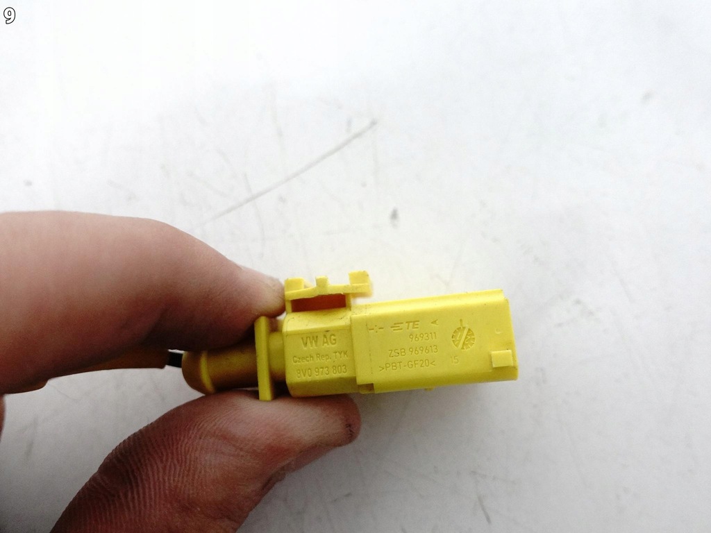 фото №10, Bentley continental gt 3sa 18- патрон пиротехнический привод капот крышки