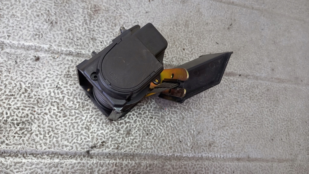 фото №3, Pas безпеки задня volvo v40 s40 02r