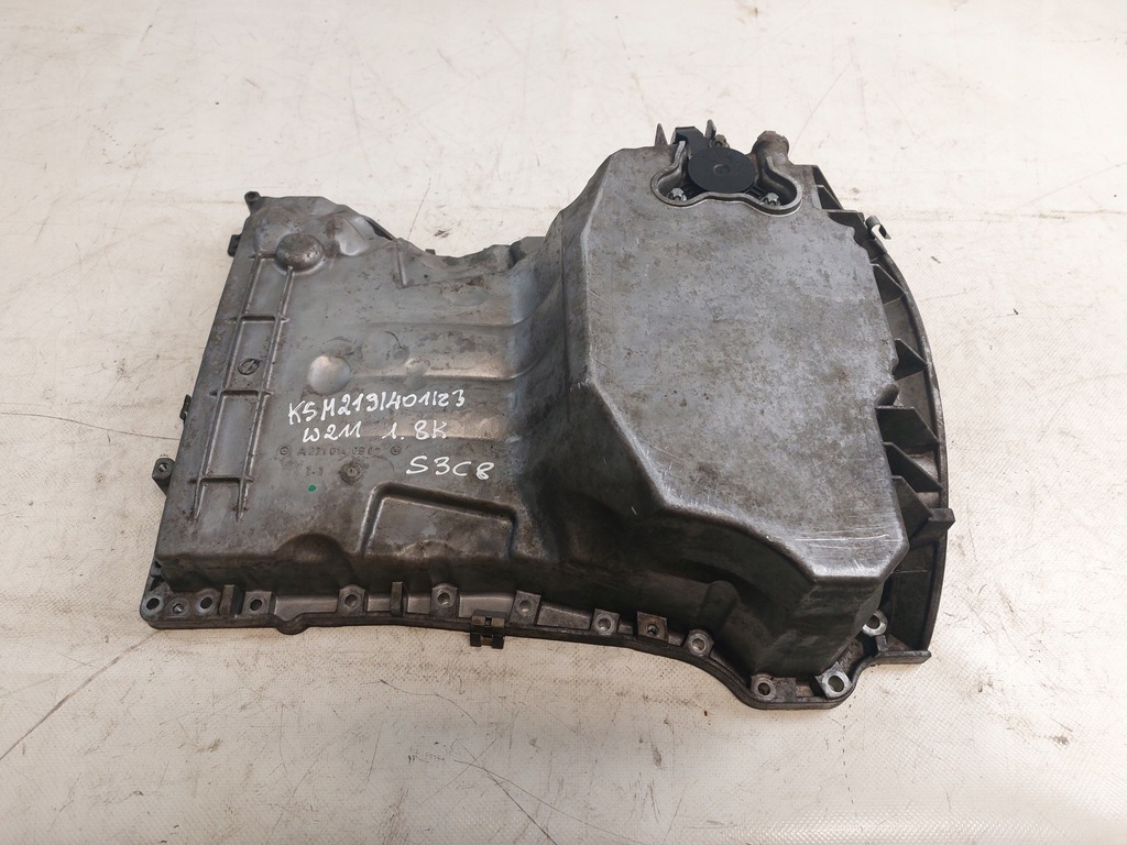 фото №1, Mercedes w203 w204 1.8 піддон масляна a2710140902