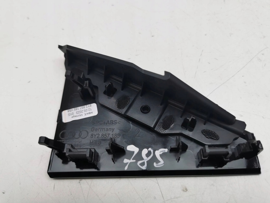 фото №6, Audi a3 8y 2023 рамка бардачка панели приборной панели