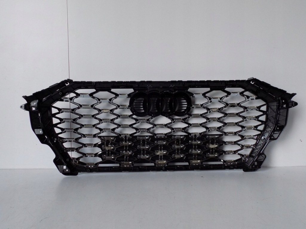 фото №7, Audi q3 83f s-line решётка радиатора / решётка радиатора 10524