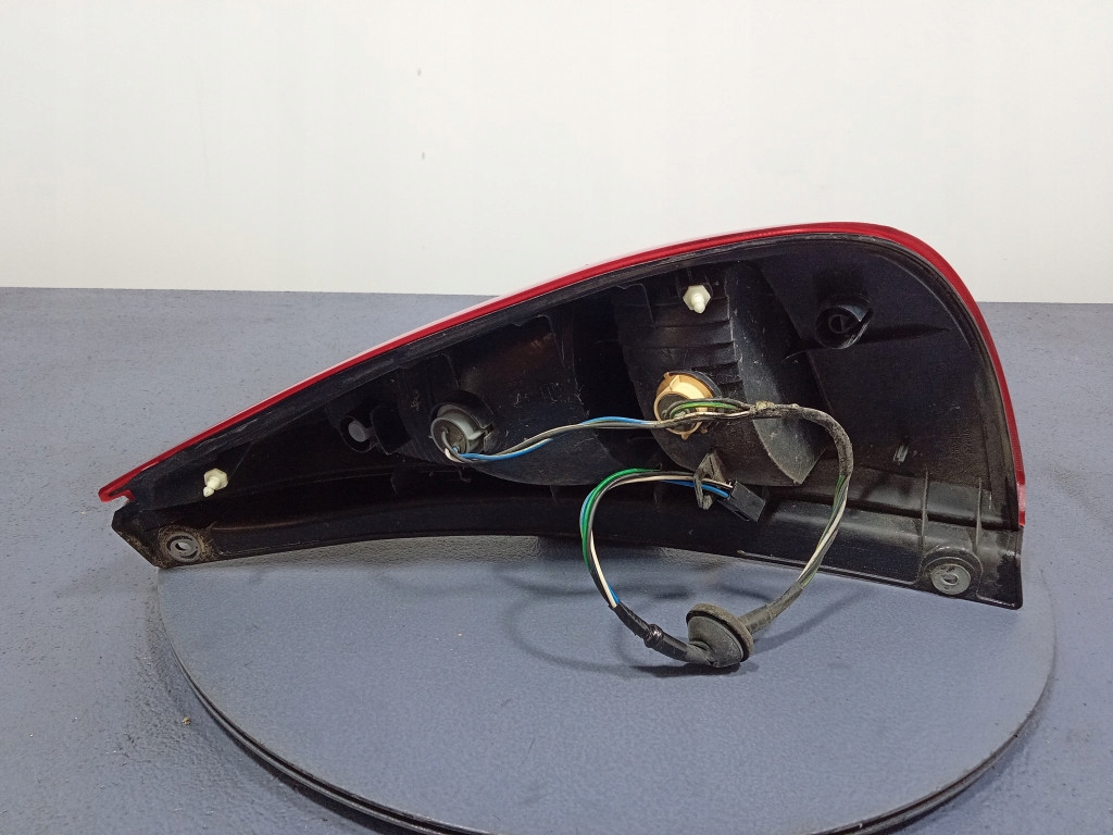 фото №8, Suzuki liana hb 01- лампа задняя левая задняя stanley p0925