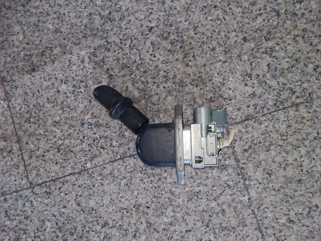 фото №1, Рычаг тормоза ручного volvo fe renault dxi