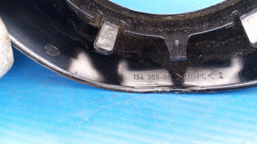 фото №10, 154365-00 mercedes w211 рамка лампы левый перед защита