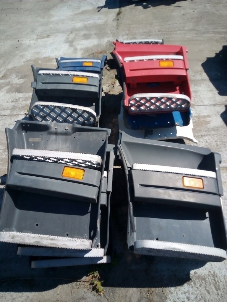 фото №2, Підніжка комплектна права scania r p g